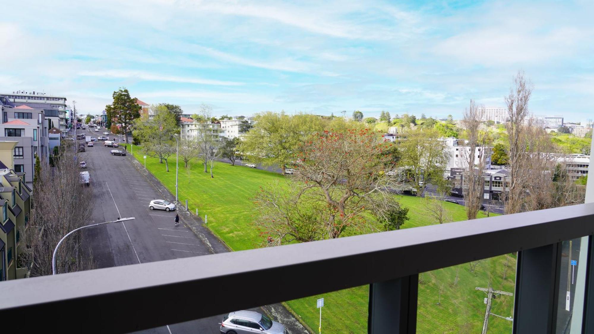 La Quinta By Wyndham Parnell Auckland Hotel Exterior photo